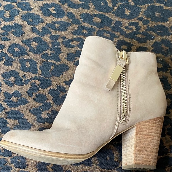 Tan Aldo Booties - Picture 4 of 5